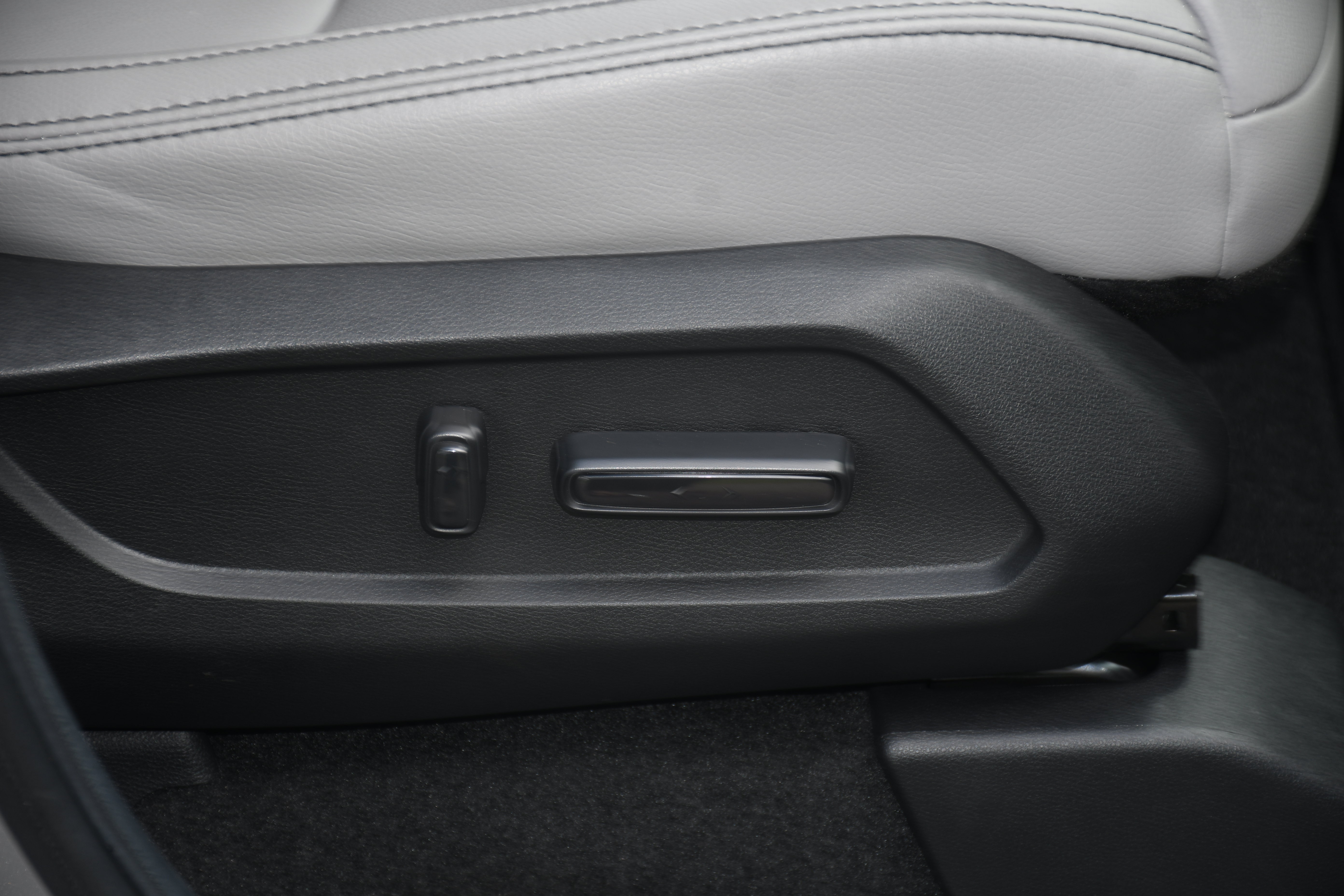Used 2025 Honda Pilot EX-L image 21