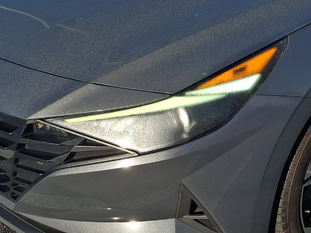 Used 2023 Hyundai Elantra SEL w/ Convenience Package FWD image 9