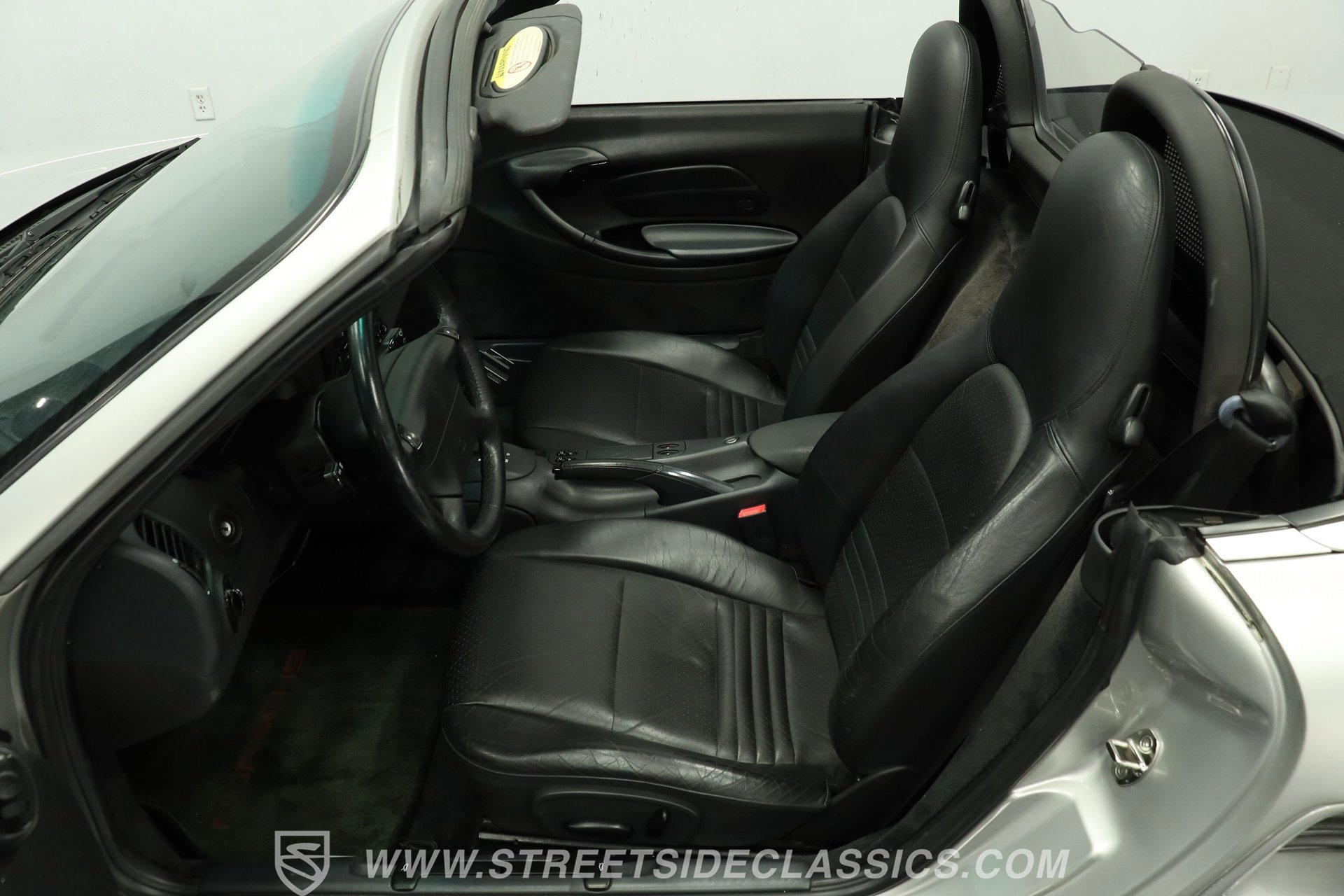 Used 1998 Porsche Boxster RWD image 34