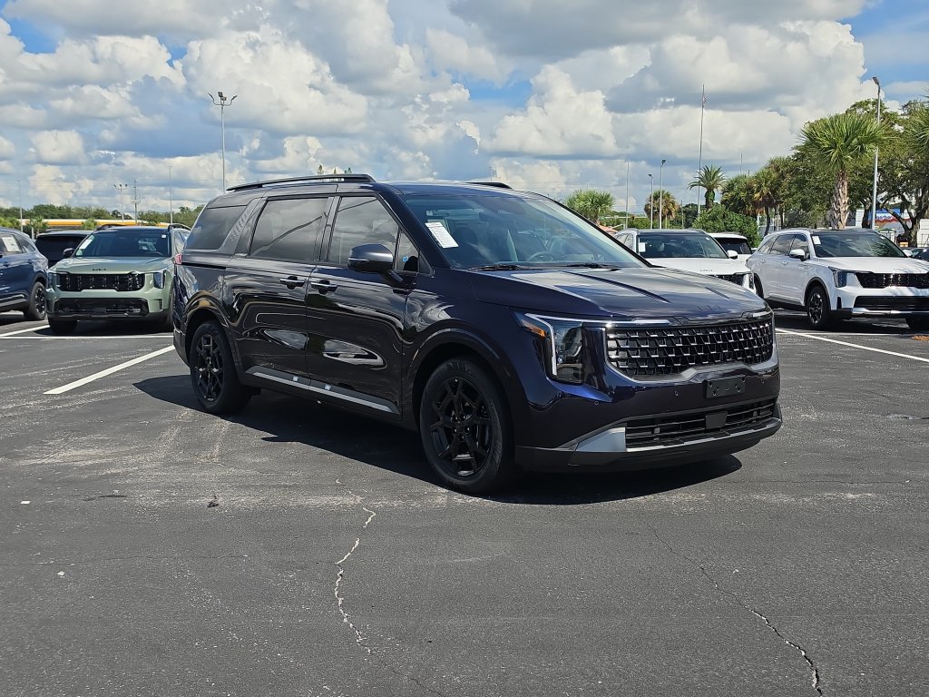 New 2027 Kia Carnival EX FWD image 2