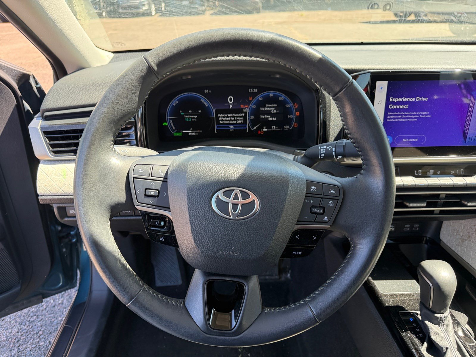 Used 2025 Toyota Camry XLE AWD/4WD image 9