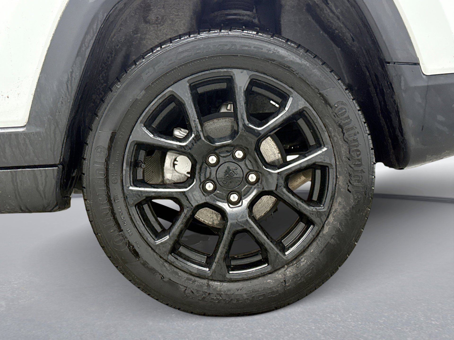 Used 2024 Jeep Compass Latitude w/ Altitude Special Edition image 11