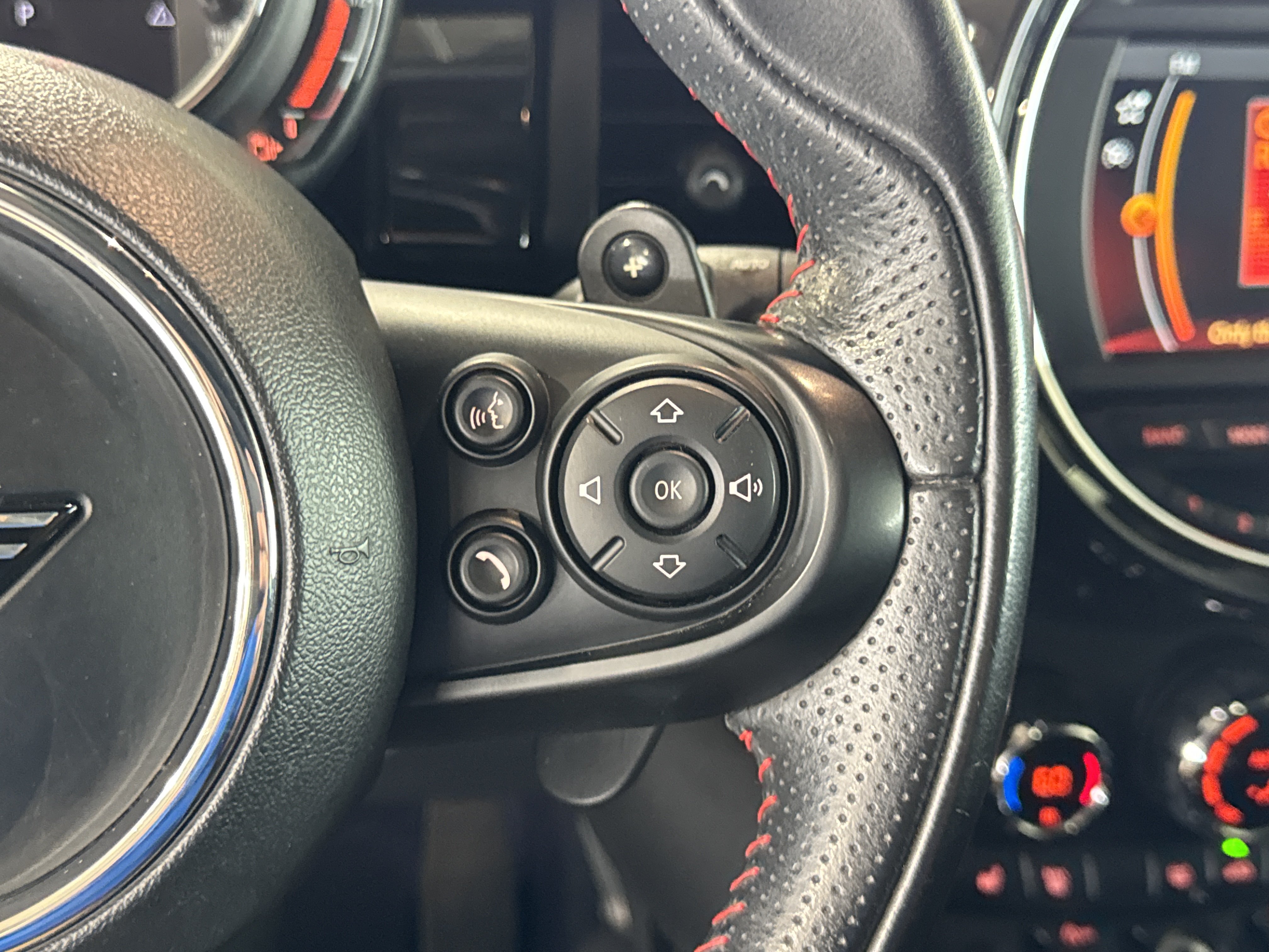 Used 2020 MINI Cooper S w/ Premium Package FWD image 20