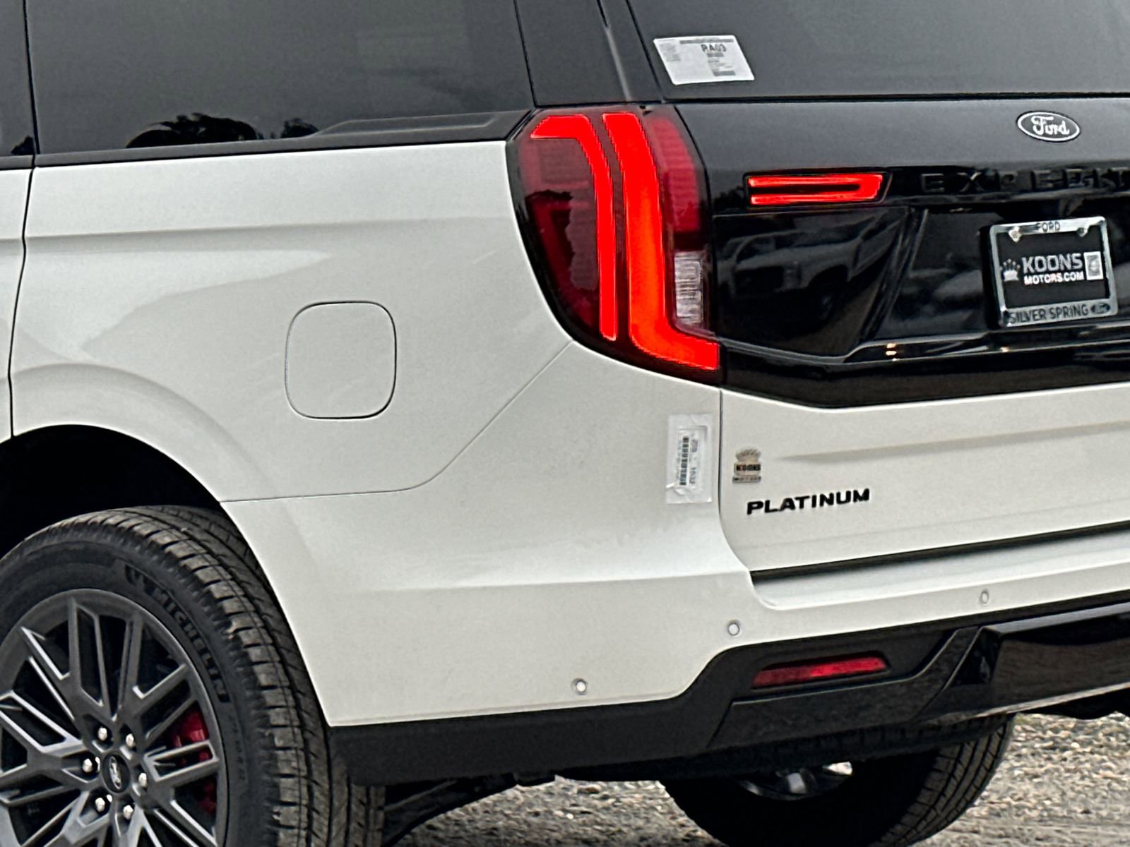 New 2025 Ford Expedition Platinum w/ Stealth Performance Package image 7