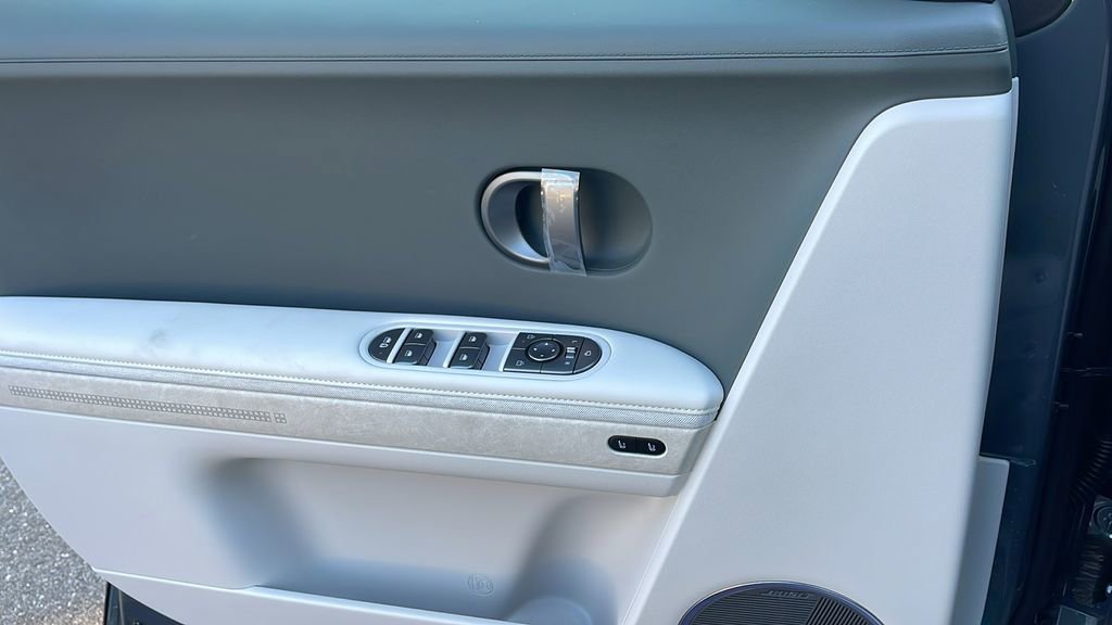 New 2026 Hyundai Ioniq 5 Limited image 25