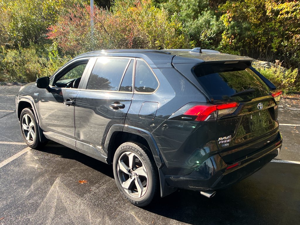 Used 2023 Toyota RAV4 SE w/ Weather & Moonroof Package AWD/4WD image 31