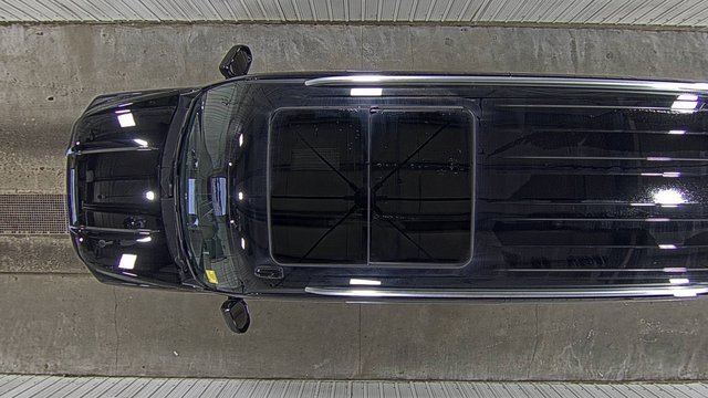 Used 2024 GMC Yukon XL Denali image 9