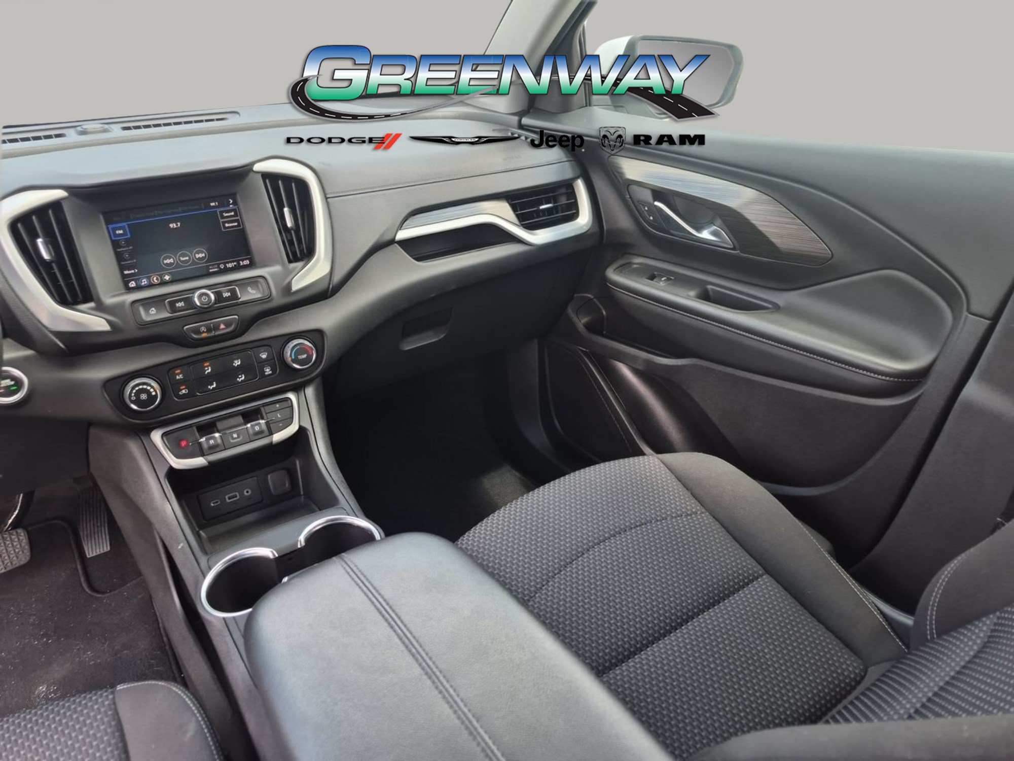 Used 2024 GMC Terrain SLE FWD image 11