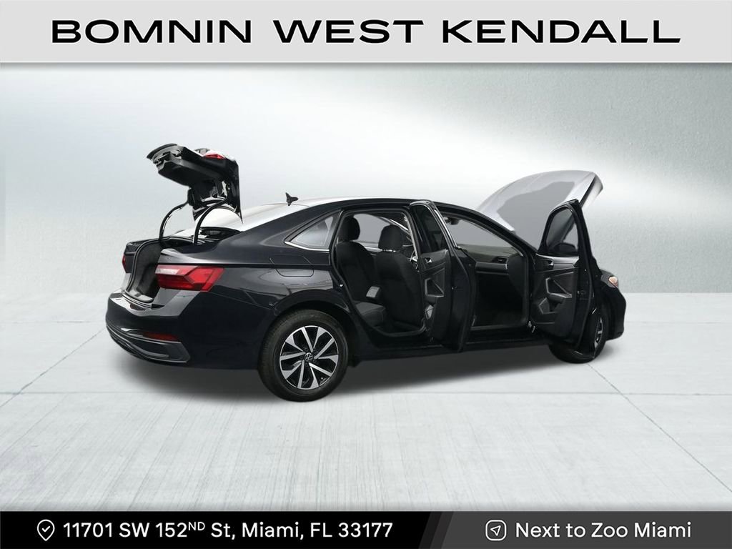 Used 2023 Volkswagen Jetta S image 28