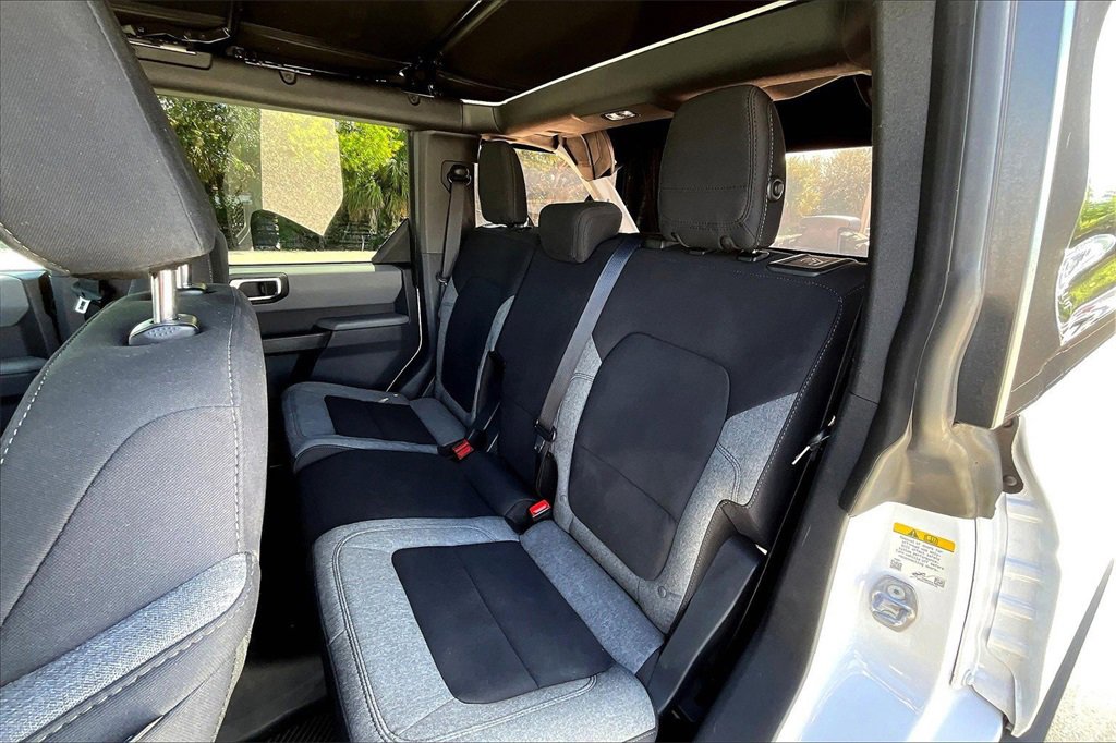 Used 2023 Ford Bronco Big Bend w/ Sasquatch Package image 16