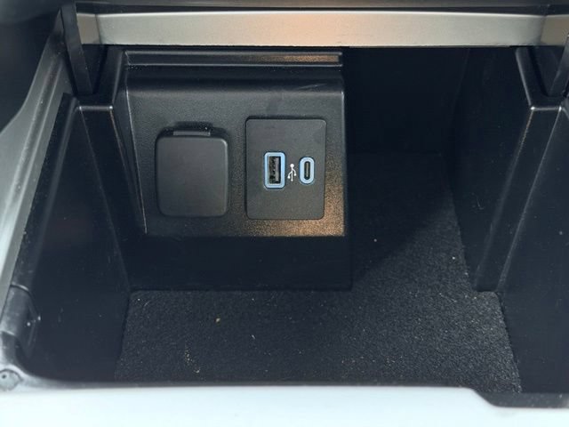 Used 2022 Ford Explorer Limited AWD/4WD image 40