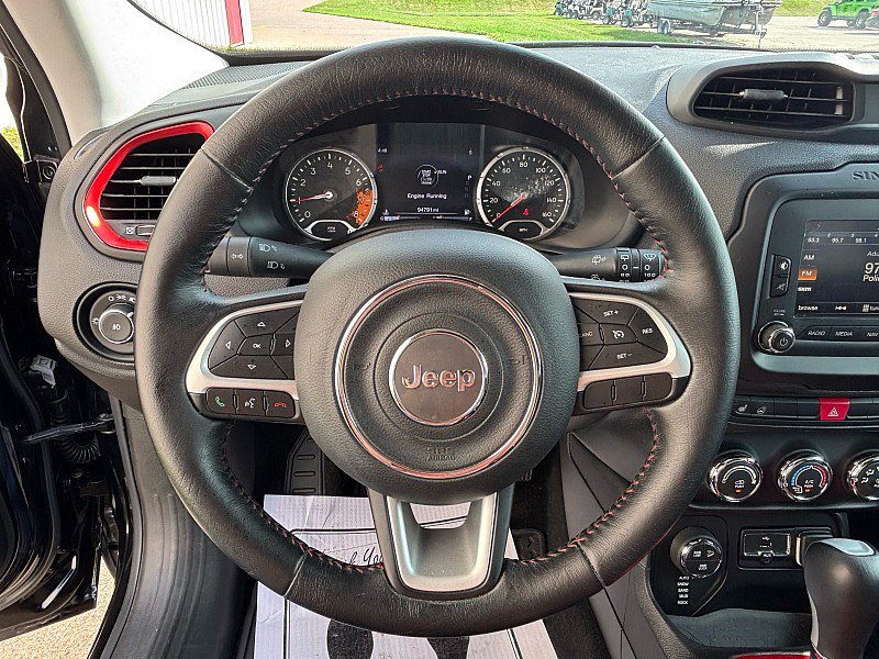 Used 2016 Jeep Renegade Trailhawk AWD/4WD image 12