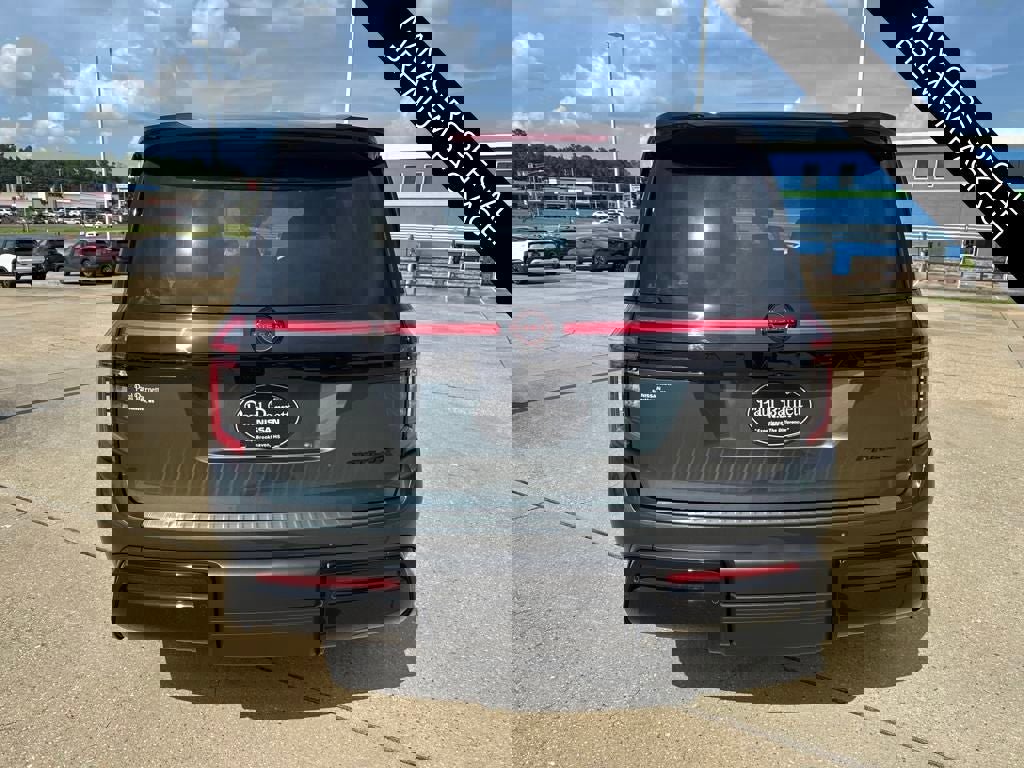 New 2025 Nissan Armada PRO-4X w/ Pro-4X Premium Package image 5