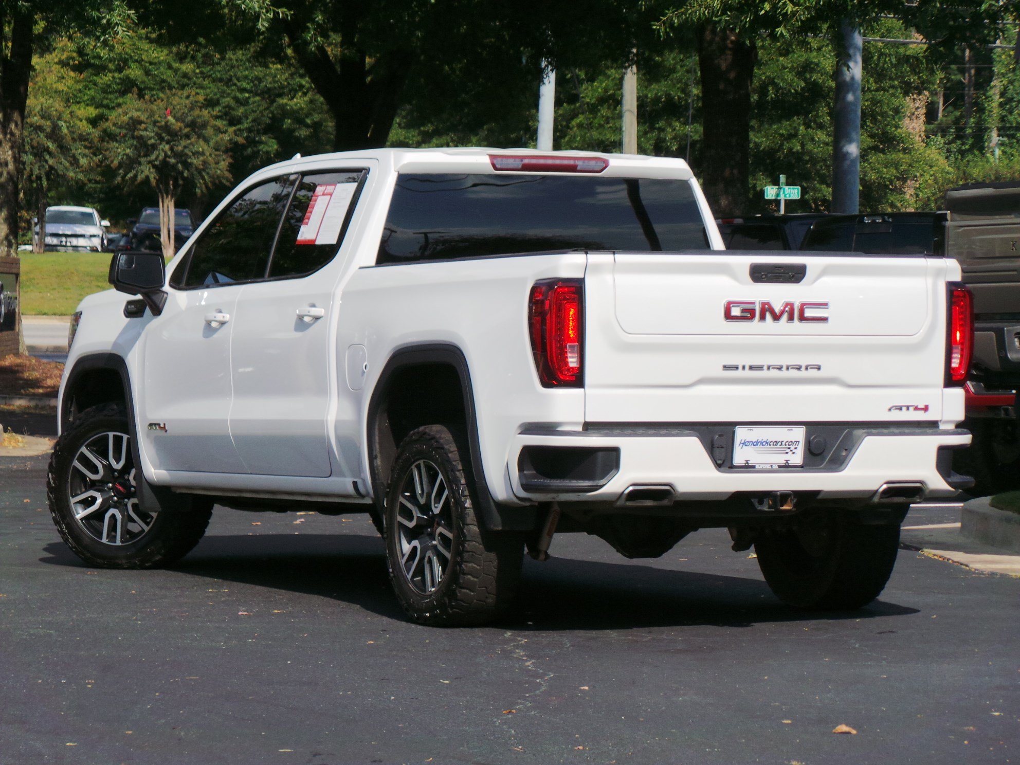 Used 2021 GMC Sierra 1500 AT4 AWD/4WD image 3