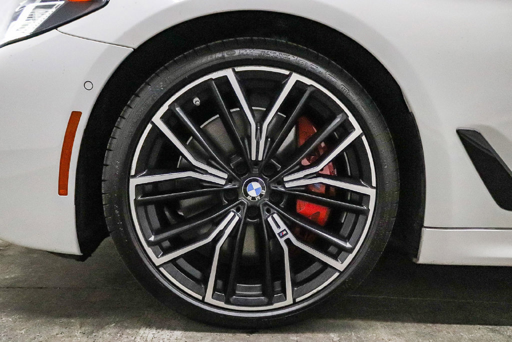 Used 2023 BMW 540i w/ M Sport Package RWD image 13
