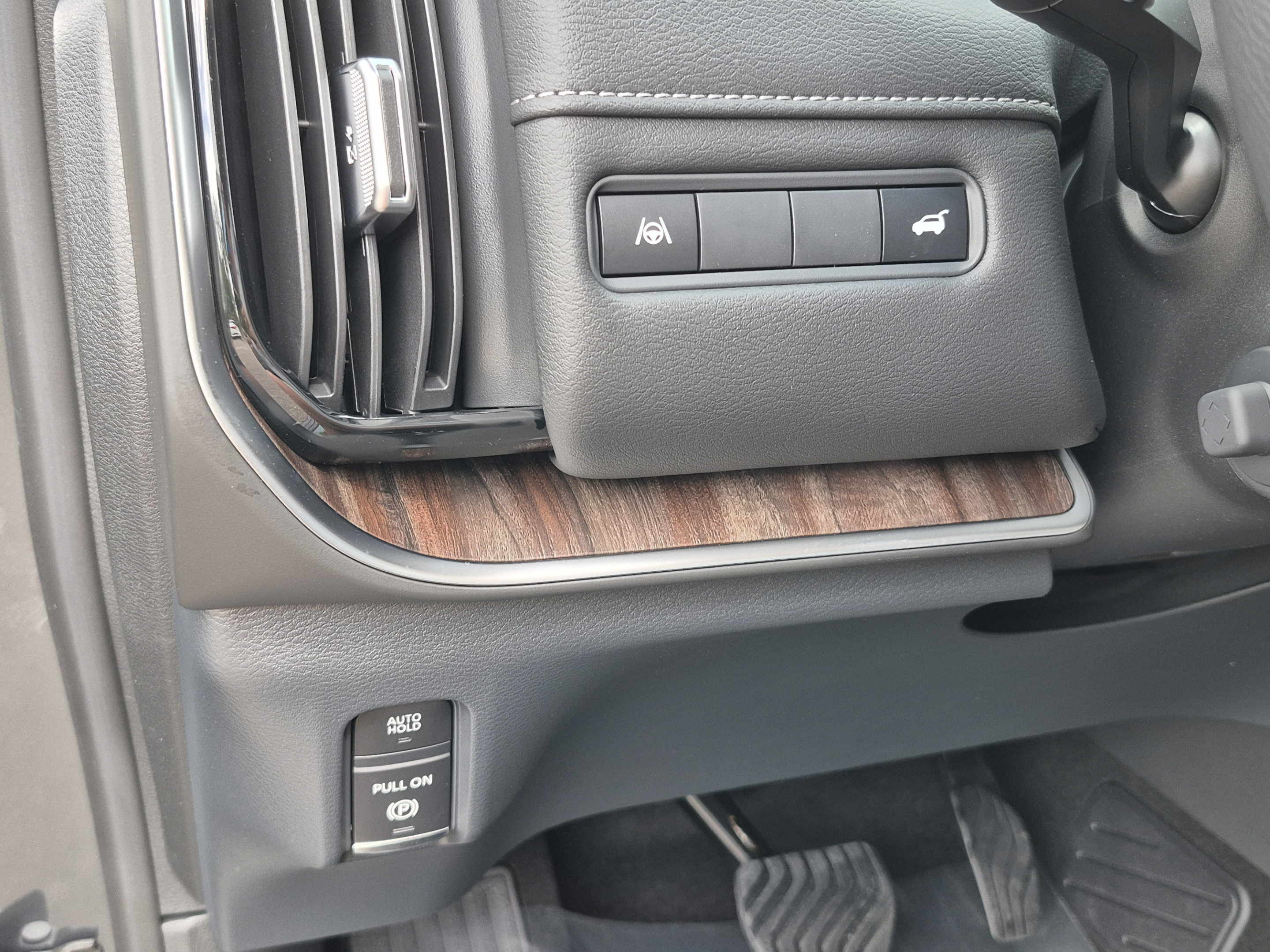 New 2026 Nissan Armada Platinum RWD image 31