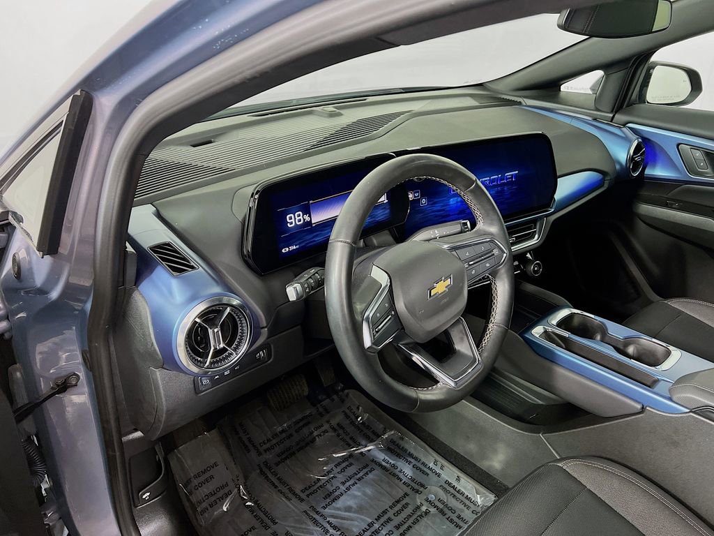 Certified 2024 Chevrolet Equinox EV LT FWD image 8