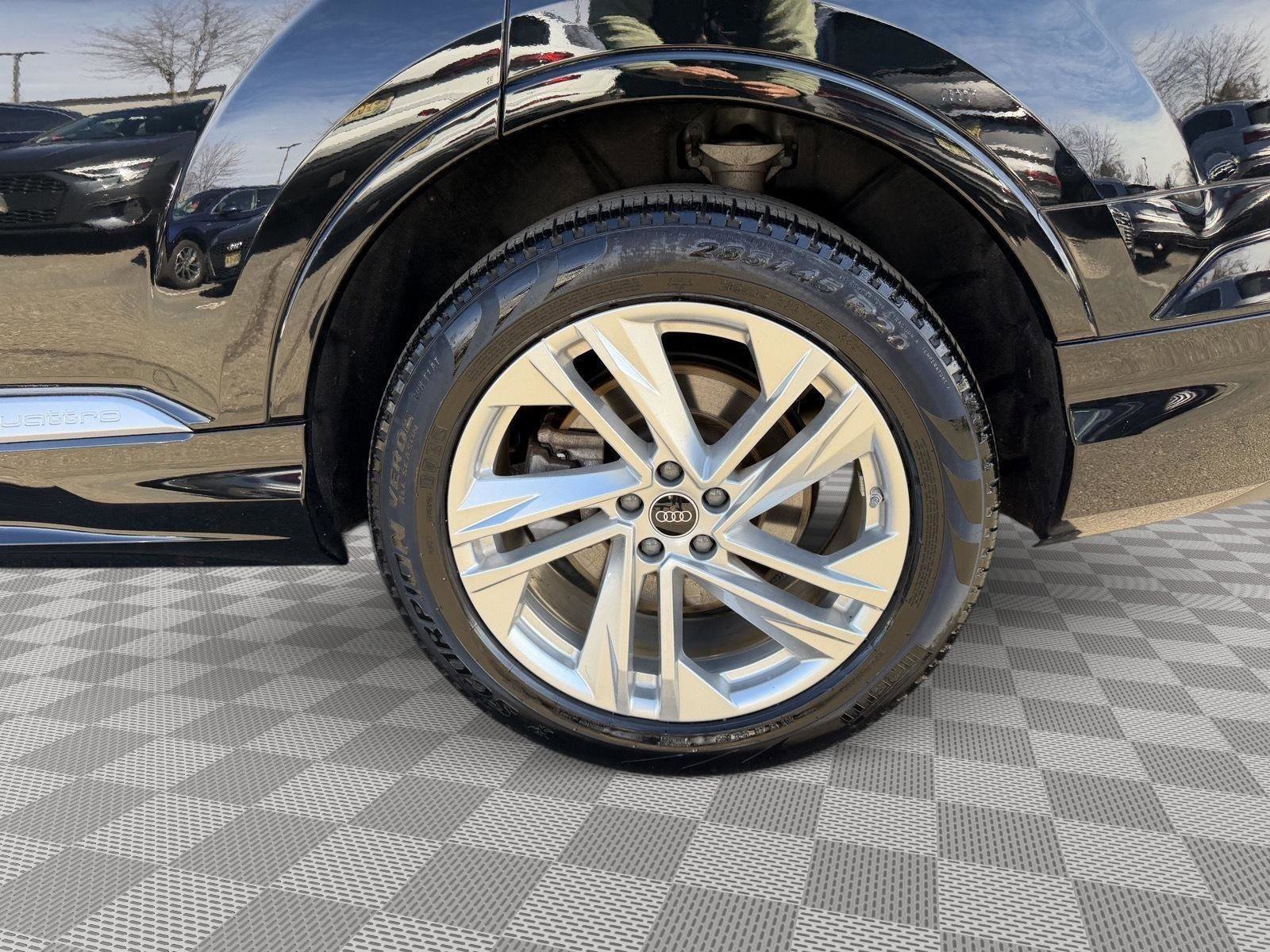 Used 2023 Audi Q7 3.0T Premium w/ Convenience Package image 7