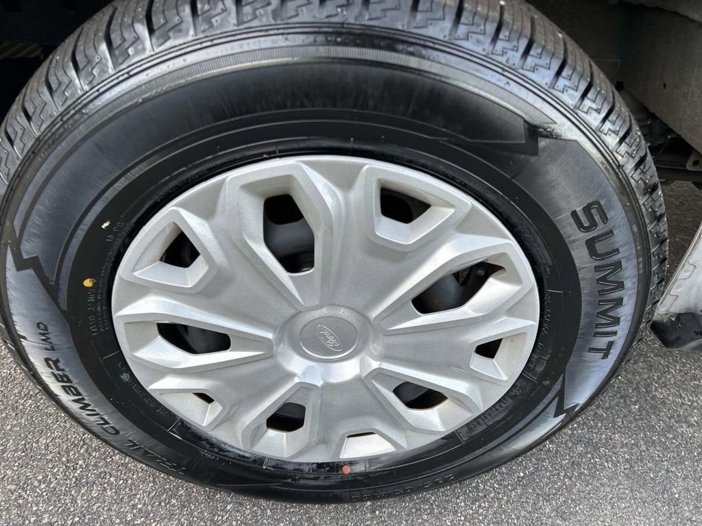 Used 2023 Ford Transit 350 XLT image 9