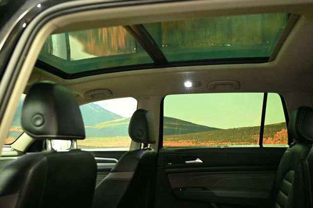 Used 2022 Volkswagen Atlas SEL Premium image 54