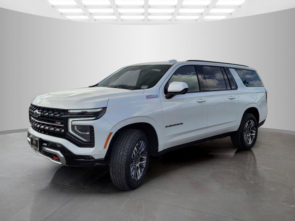Used 2025 Chevrolet Suburban Z71 AWD/4WD image 8