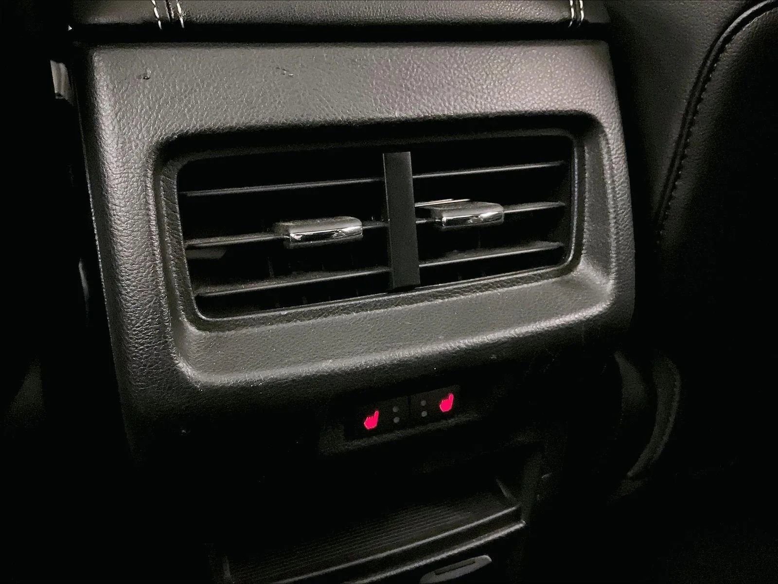 Used 2019 Ford Edge ST w/ Equipment Group 401A AWD/4WD image 32