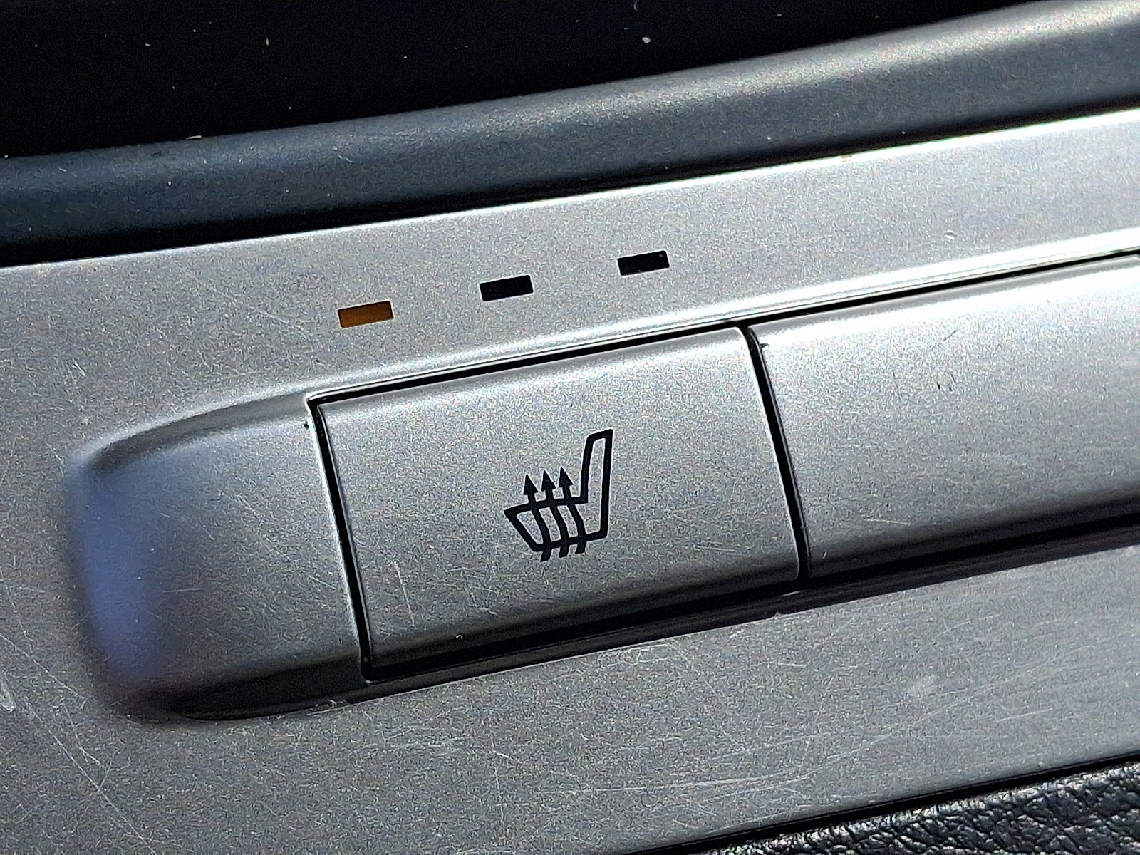 Certified 2024 Kia Carnival LX FWD image 25