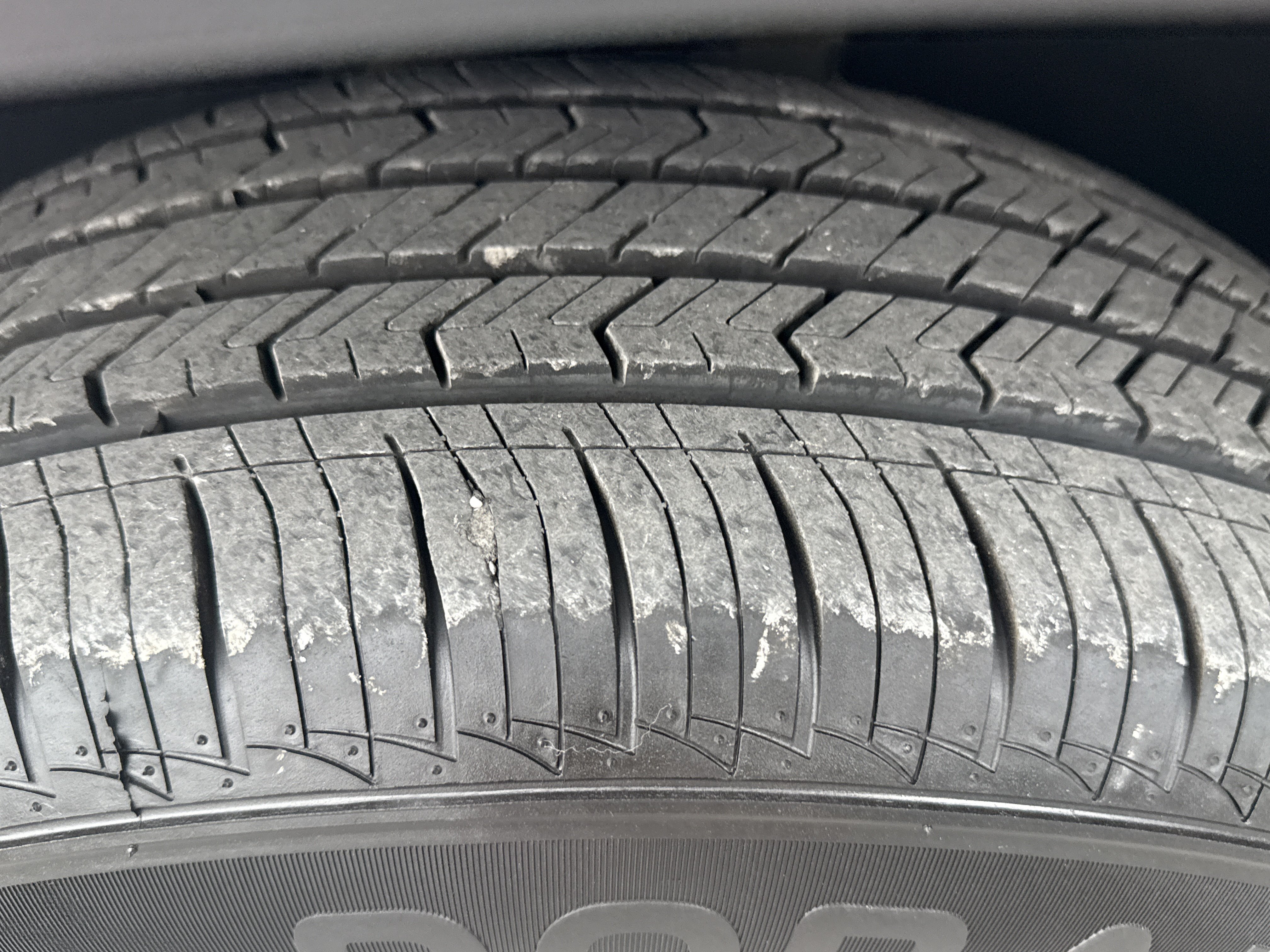 Used 2026 Chevrolet Equinox LT AWD/4WD image 11