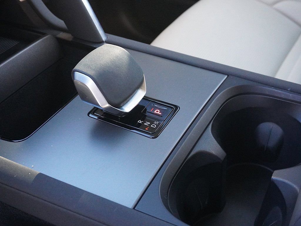 Used 2024 Land Rover Discovery Sport S image 58