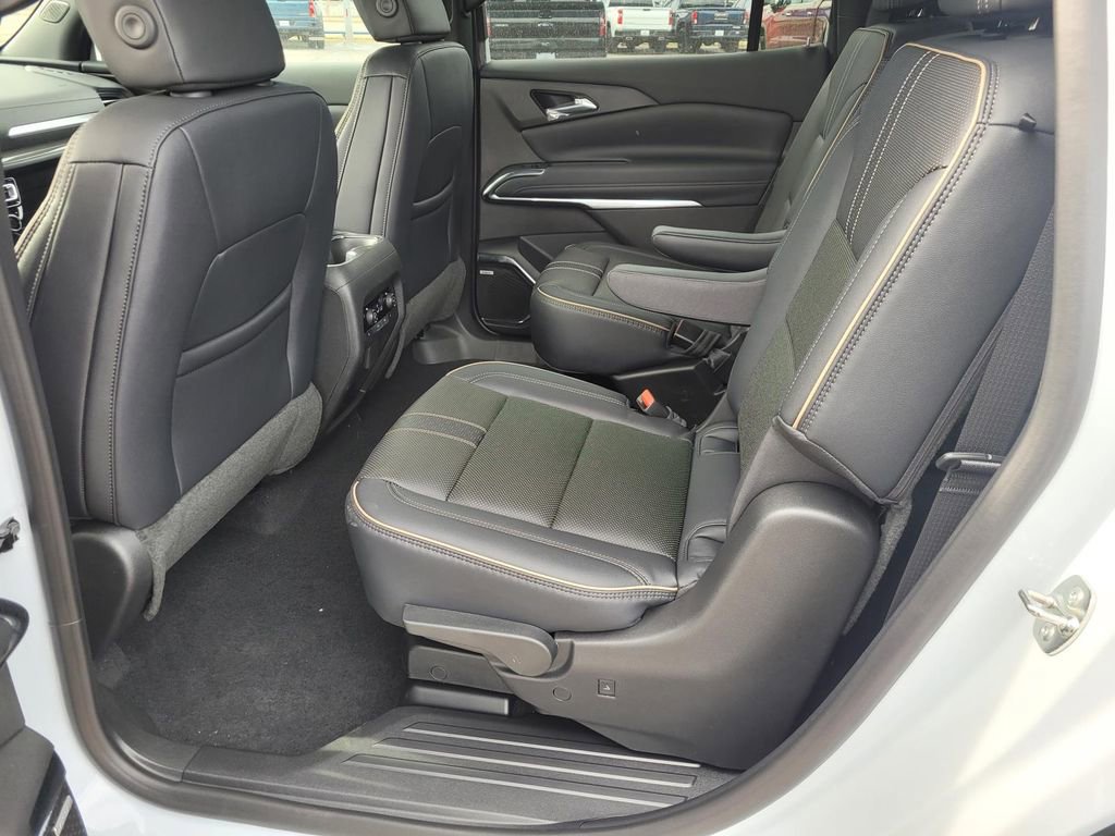 New 2026 Chevrolet Traverse High Country image 7