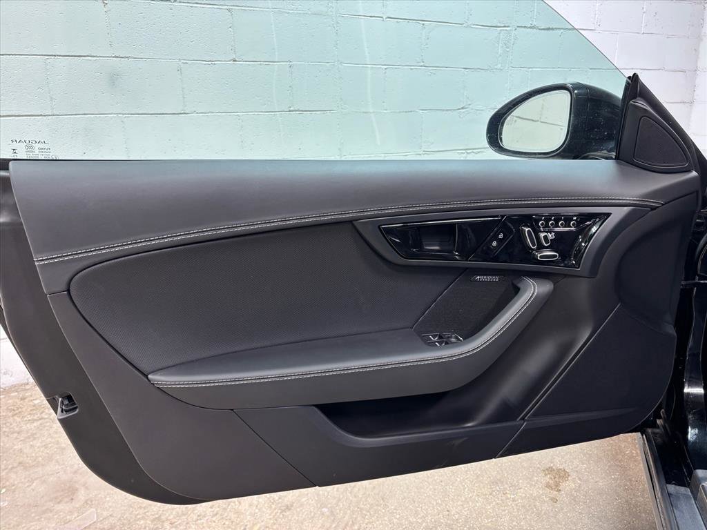 New 2024 Jaguar F-TYPE R image 25
