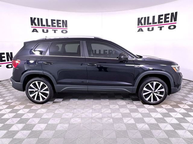 Used 2024 Volkswagen Taos SE image 8