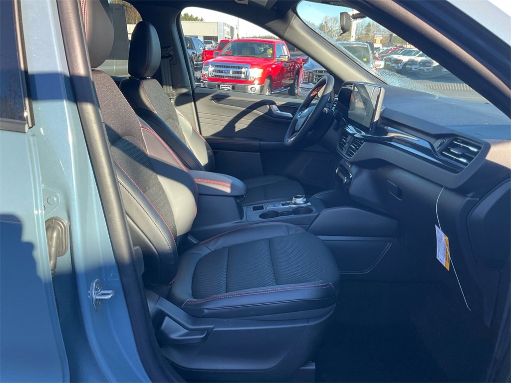 New 2026 Ford Escape ST-Line w/ Tech Pack #1 image 12