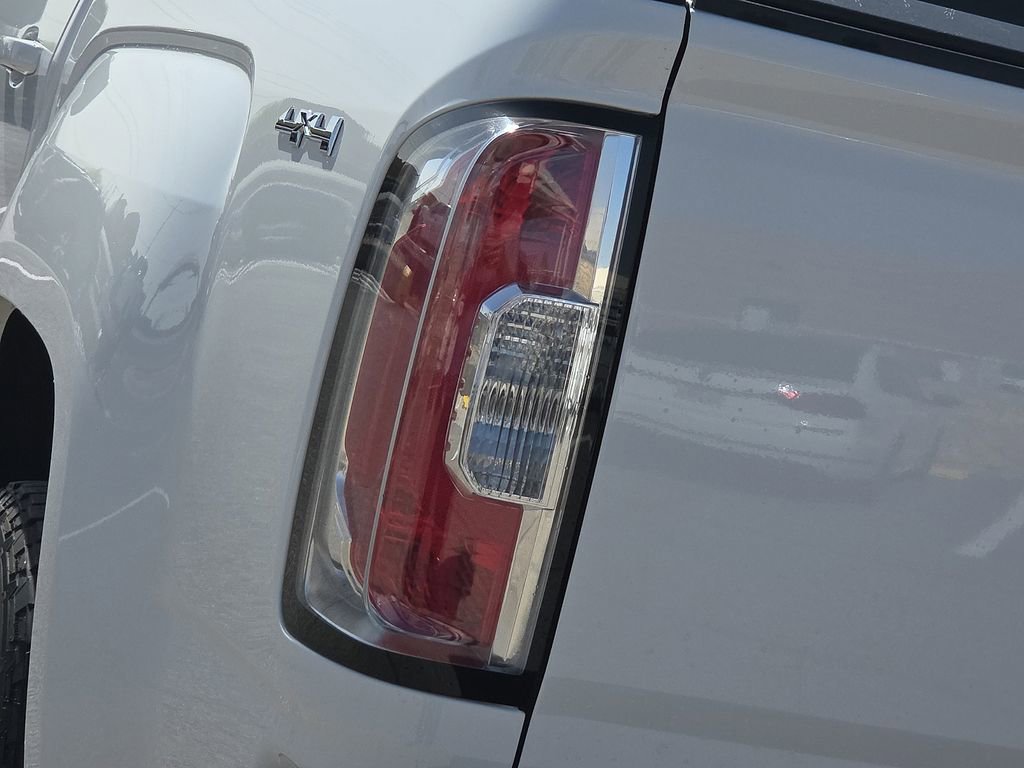 Used 2022 GMC Canyon Elevation w/ Trailering Package image 12