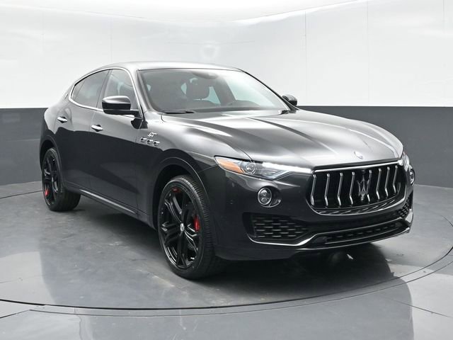 Used 2023 Maserati Levante GT image 1