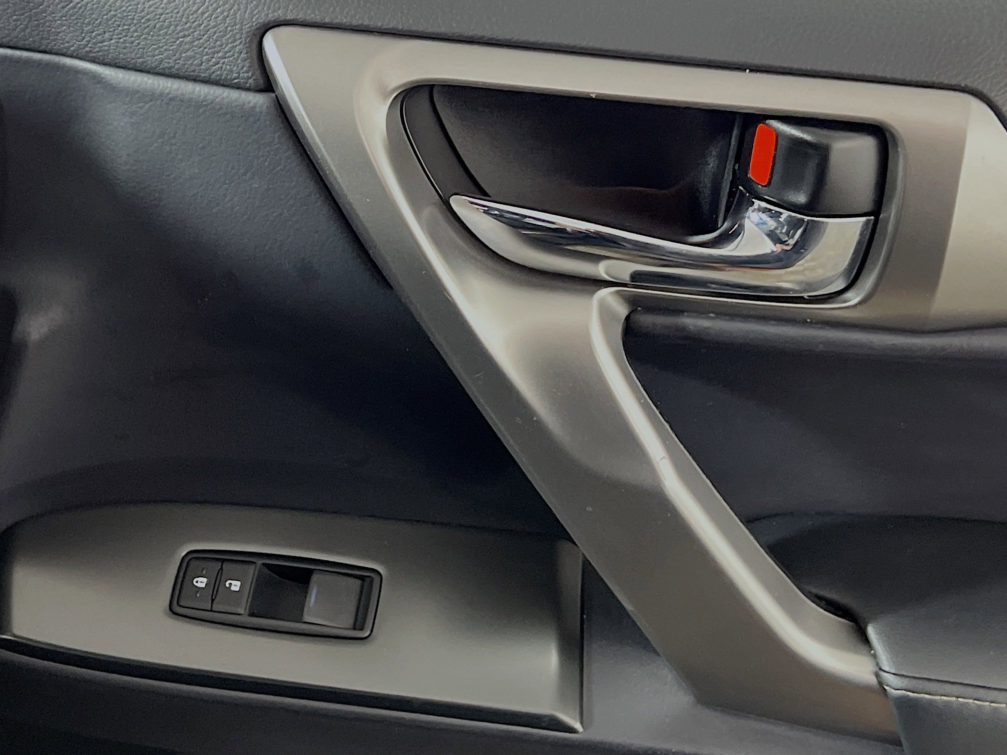 Used 2023 Lexus GX 460 Premium w/ Accessory Package image 32