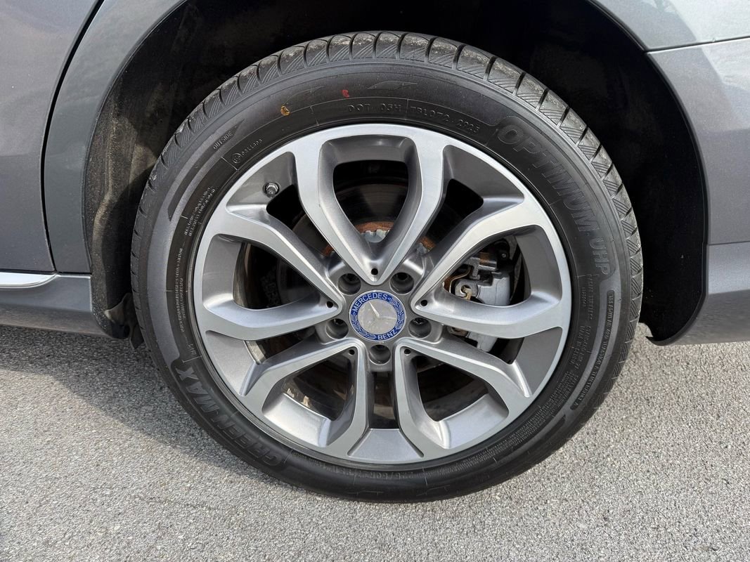Used 2017 Mercedes-Benz C 300 4MATIC Sedan image 12