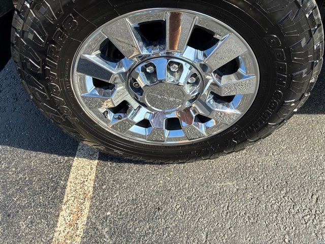 Used 2024 Chevrolet Silverado 2500 LTZ w/ LTZ Premium Package image 9