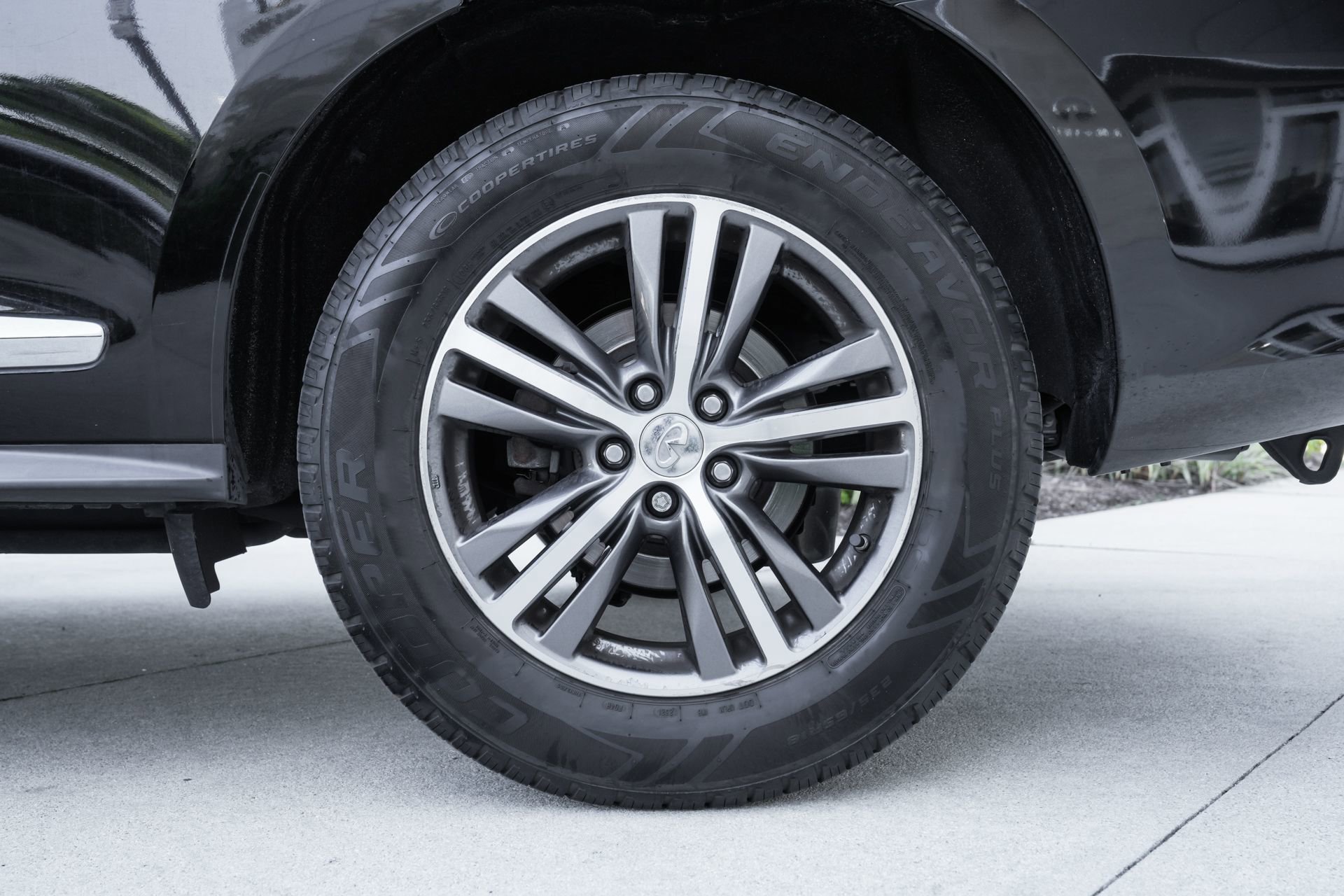 Certified 2018 INFINITI QX60 FWD w/ Premium Plus Package image 14