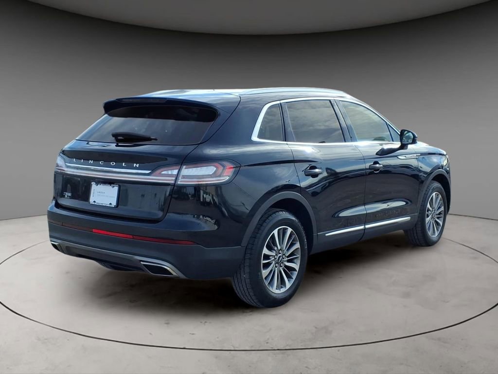 Certified 2023 Lincoln Nautilus FWD image 9