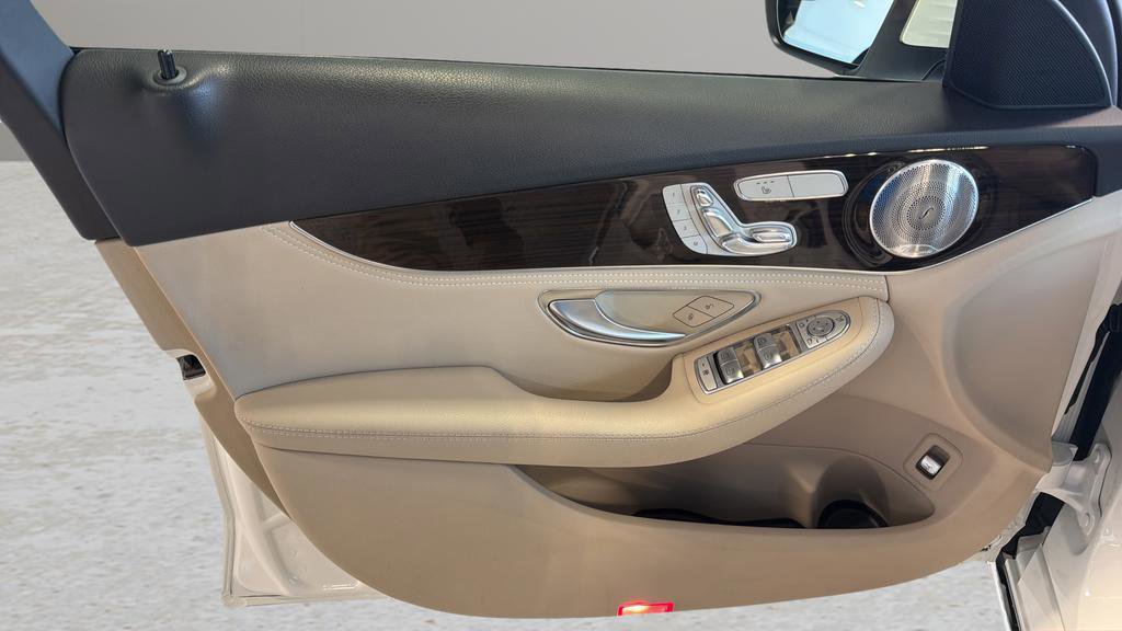 Used 2015 Mercedes-Benz C 300 C 300 image 10