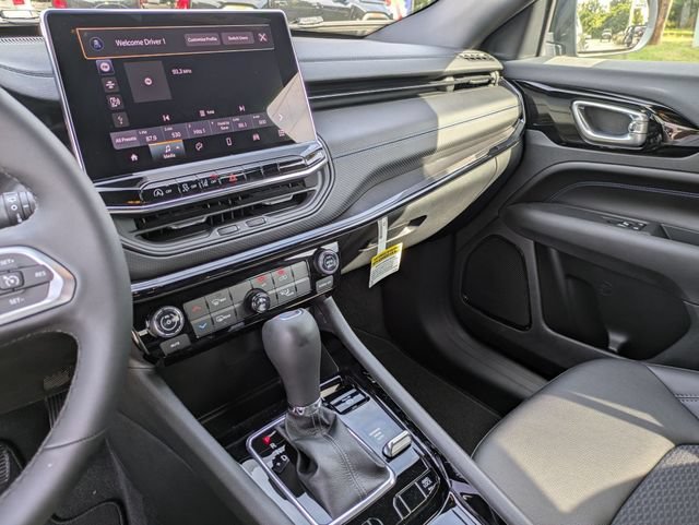 New 2026 Jeep Compass Latitude AWD/4WD image 20