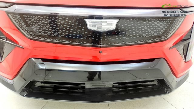 Used 2025 Cadillac Optiq Sport 2 AWD/4WD image 23