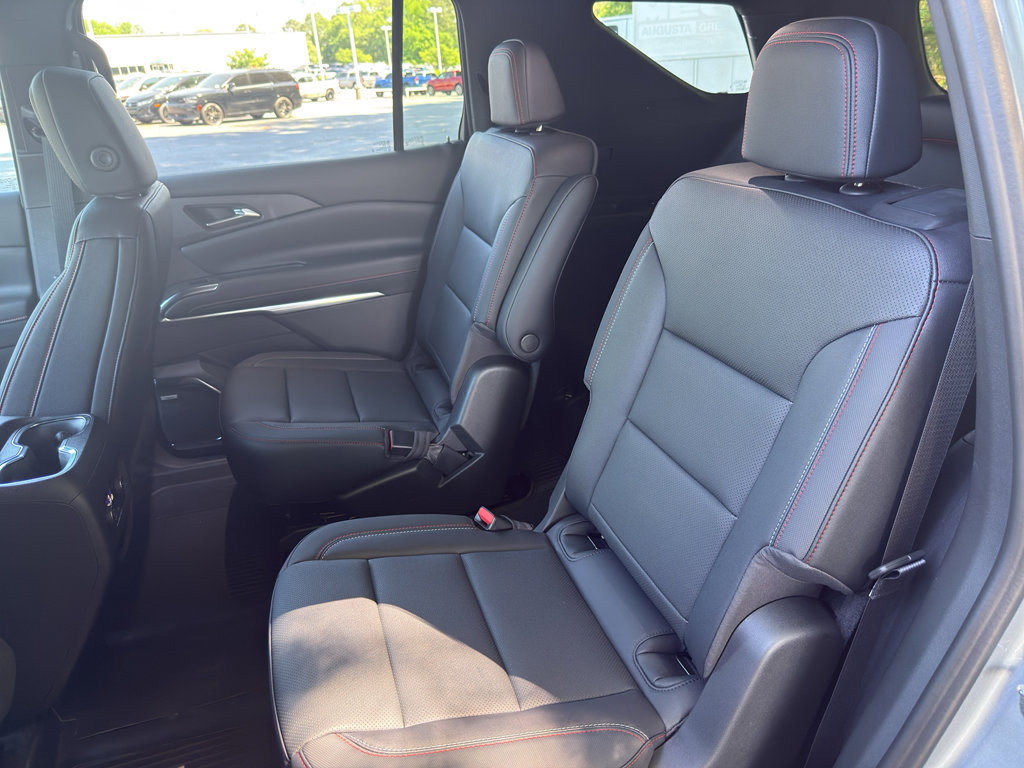 New 2026 Chevrolet Traverse Z71 w/ Enhanced Driving Package AWD/4WD image 14