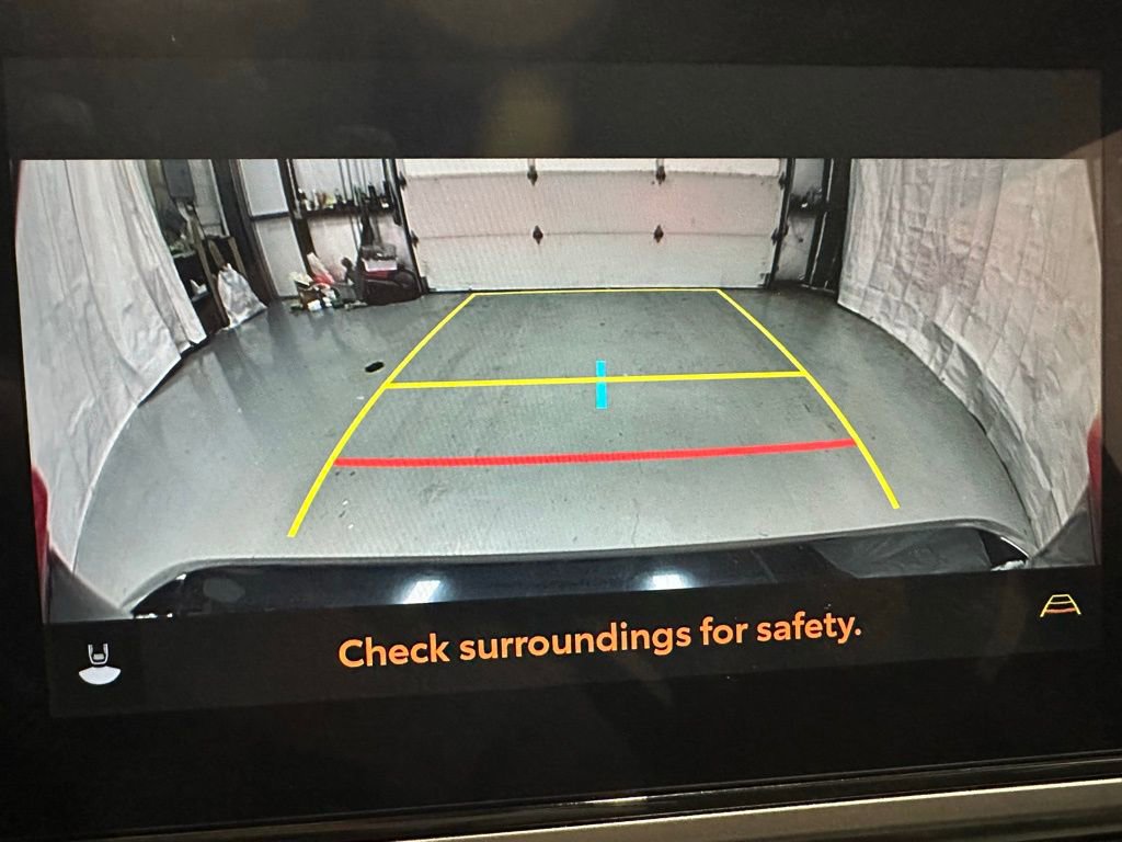 Used 2025 Toyota Camry SE image 38