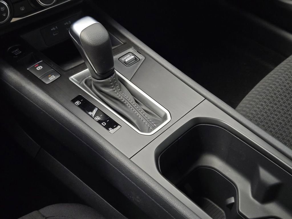 New 2026 Nissan Kicks SV w/ Charging Package FWD image 23