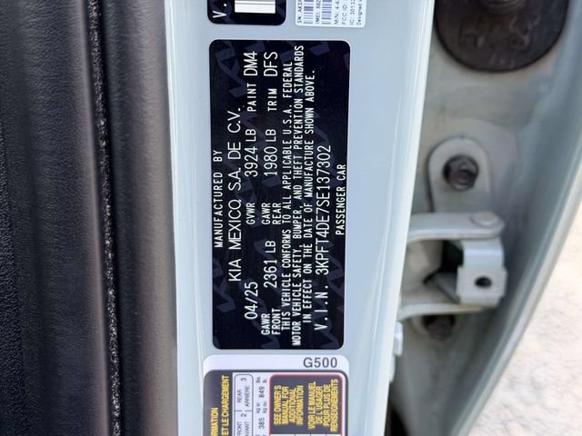Used 2025 Kia K4 FWD image 25