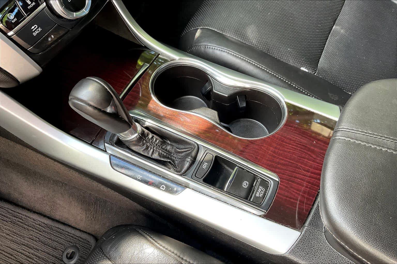 Used 2015 Acura TLX w/ Technology Package FWD image 15