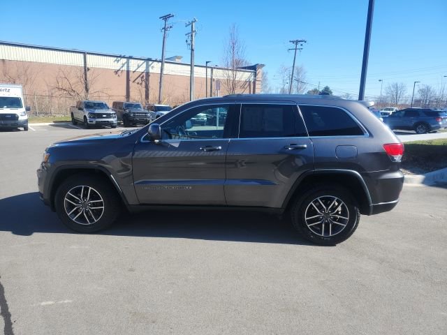 Used 2019 Jeep Grand Cherokee Laredo w/ Security & Convenience Group AWD/4WD image 8