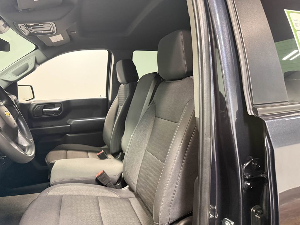 Used 2023 Chevrolet Silverado 1500 Custom image 59